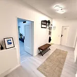 Lion Апартаменты